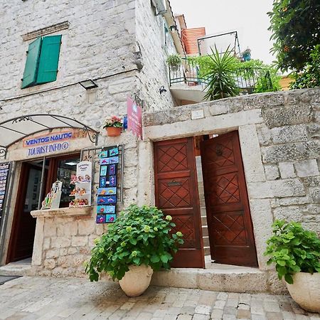 Apartments Ivica Τρογκίρ Εξωτερικό φωτογραφία