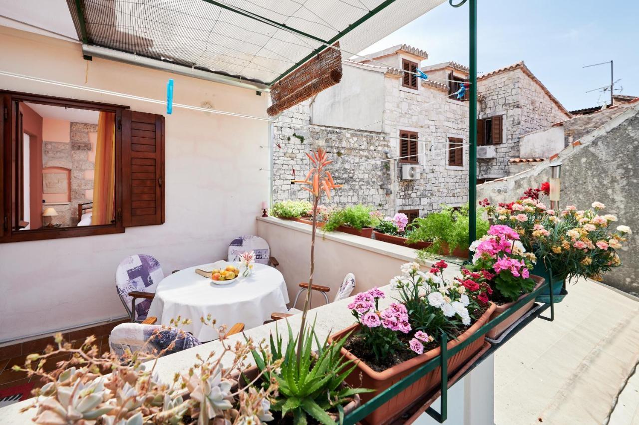 Apartments Ivica Τρογκίρ Εξωτερικό φωτογραφία