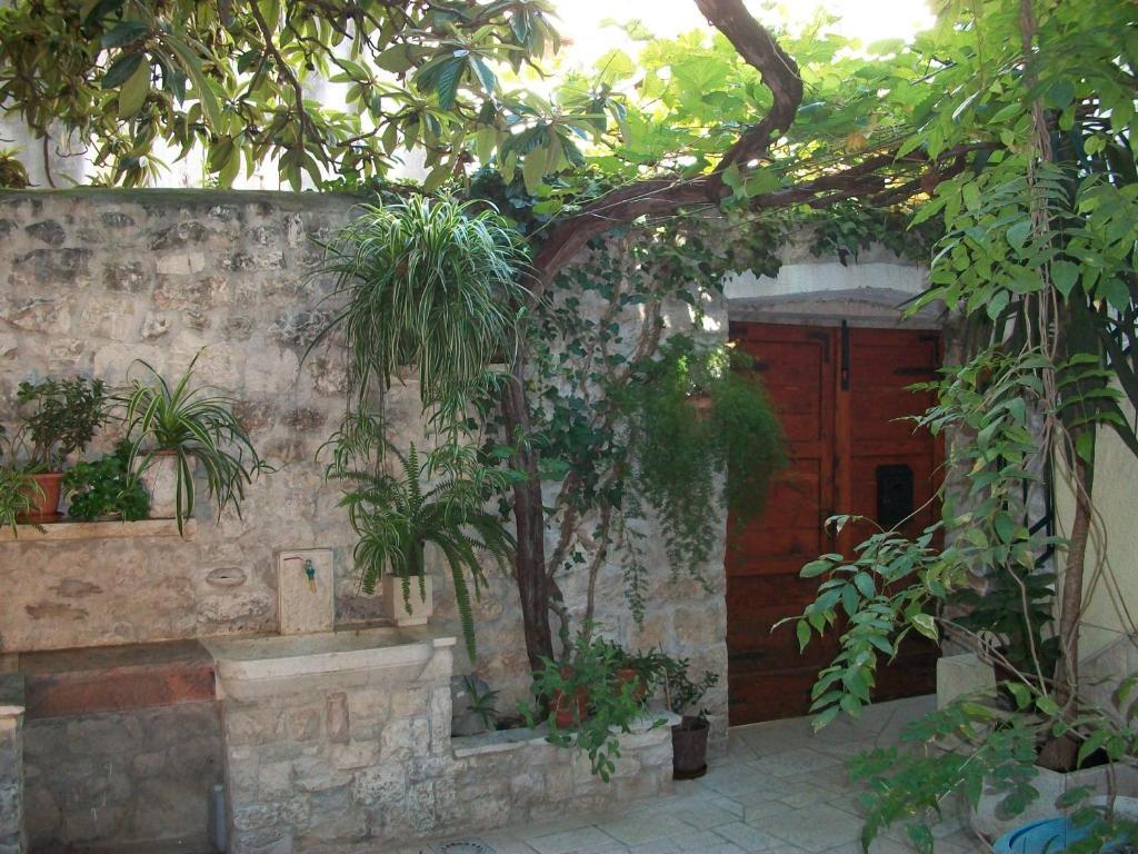 Apartments Ivica Τρογκίρ Εξωτερικό φωτογραφία