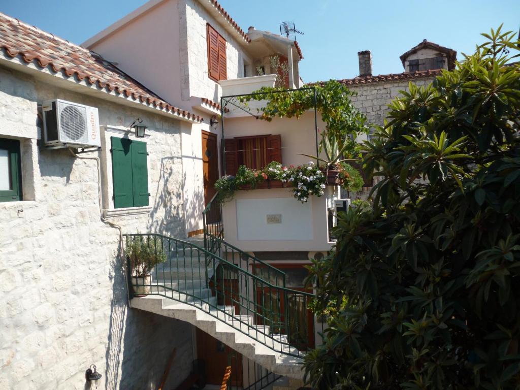 Apartments Ivica Τρογκίρ Εξωτερικό φωτογραφία