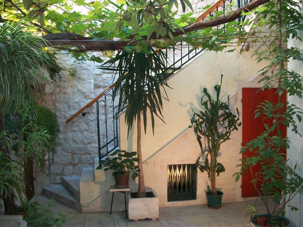 Apartments Ivica Τρογκίρ Εξωτερικό φωτογραφία